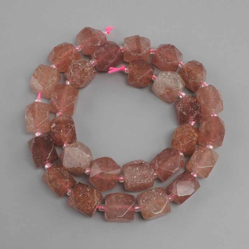 Strawberry quartz beads faceted, diameter 11–12×9, 5–10mm+- bead size 3mm+-, thread length 39cm+-