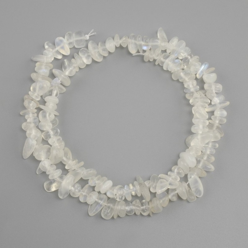 Adularia chip beads, diameter 7–9x2–5mm ±, length 40cm +