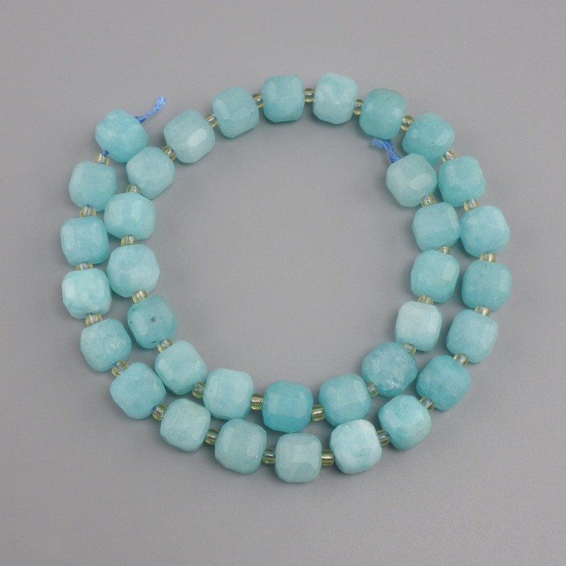 Aquamarine beads faceted cube, diameter 8-9x8-9mm+- bead 3mm+-, length 38cm+-