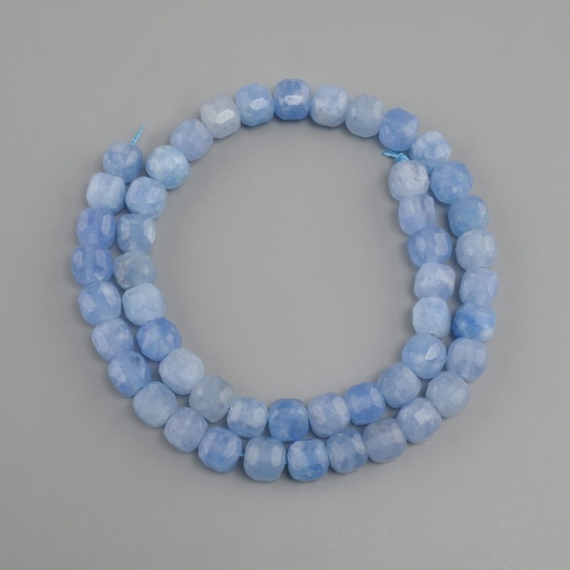 Aquamarine beads faceted cube, diameter 7x7mm +/- , length 35cm+