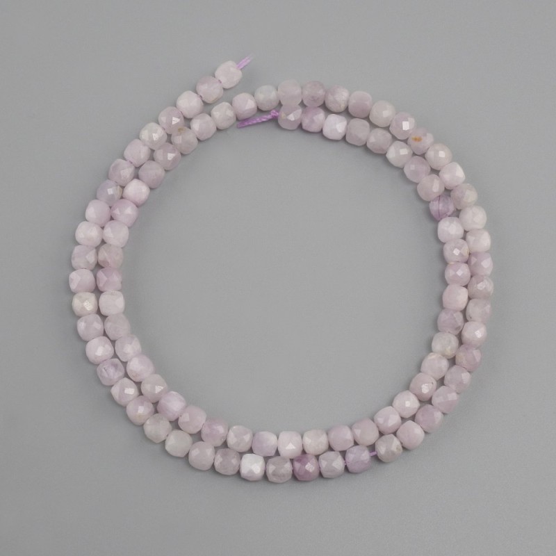 Kunzite faceted cube beads, diameter 4x4mm+, length 38cm+