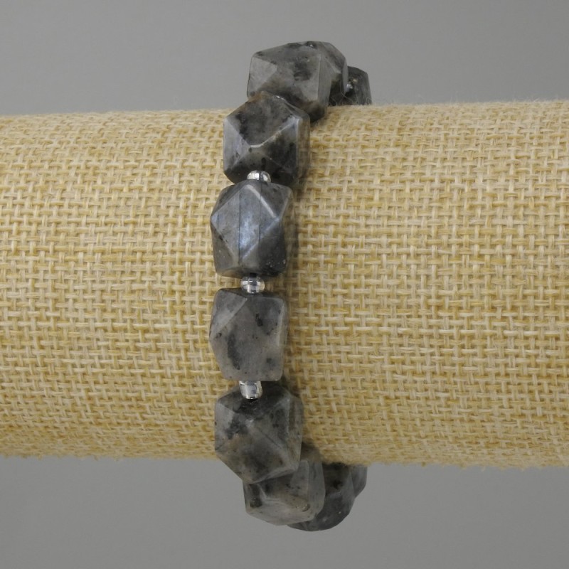 Larvikite bracelet facets, diameter 11, 5-12×9-11mm± bead 3mm±, length 18cm± stretch