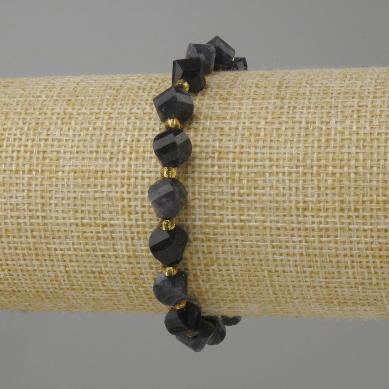 Iolite bracelet, faceted rhombus, diameter 8×7mm±, seed beads 3mm±, length 18cm± on stretch