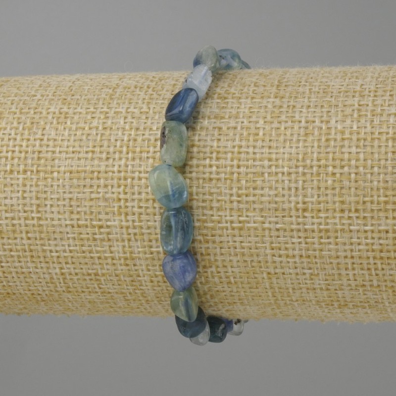 Bracelet Kyanite tumbled, diameter 6-10x6-6, 5mm+-, length 18cm +- stretch