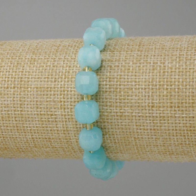 Aquamarine bracelet faceted cube, diameter 9×9mm ± seed beads 3mm ±, length 18cm ± stretch