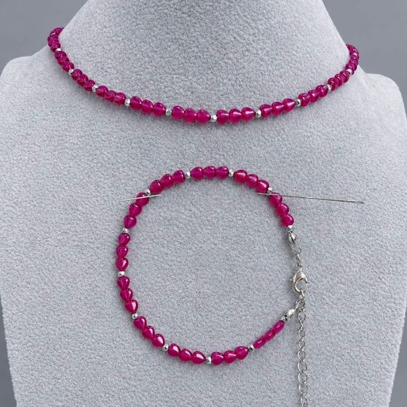 Choker set and bracelet Ruby Corundum heart 4mm+- Hematite faceted bead 2mm+-, length 35cm + 5 cm chain, length 18cm + 5 cm extender