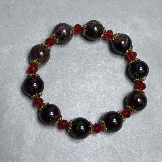 Garnet bracelet bead 13mm± Czech crystal, length 18cm± stretch