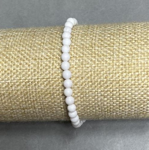 Agate bracelet round bead 4.5 mm (±), length 18 cm (±) stretch