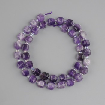 Amethyst beads faceted cube 7x7mm+- seed beads 3mm+-, length 37cm+-