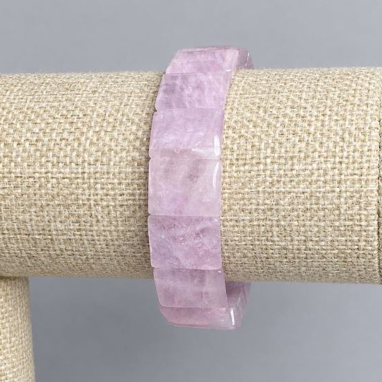 Kunzite bracelet, smooth link, 16×12 mm, 5mm ±, length 18 cm ± stretch