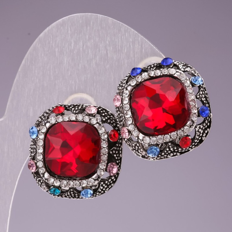 Earrings 2, 3 cm Rainbow Square with crystals red