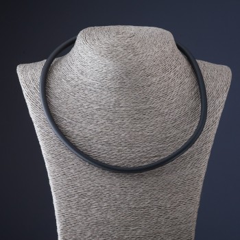Grey rubber cord, diameter 6mm +/-, length 50cm +