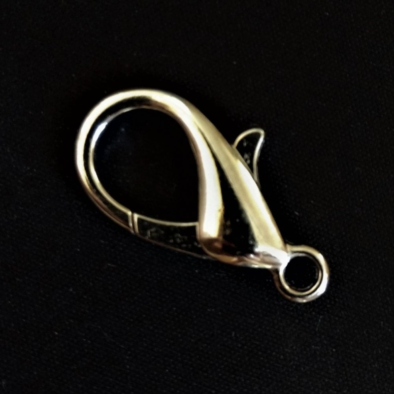 Price per pack /10pcs. Light metal lobster clasp 28mm
