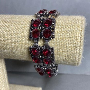 Bracelet with Red Crystal Squares, length 18-23cm, metal colour "silver"