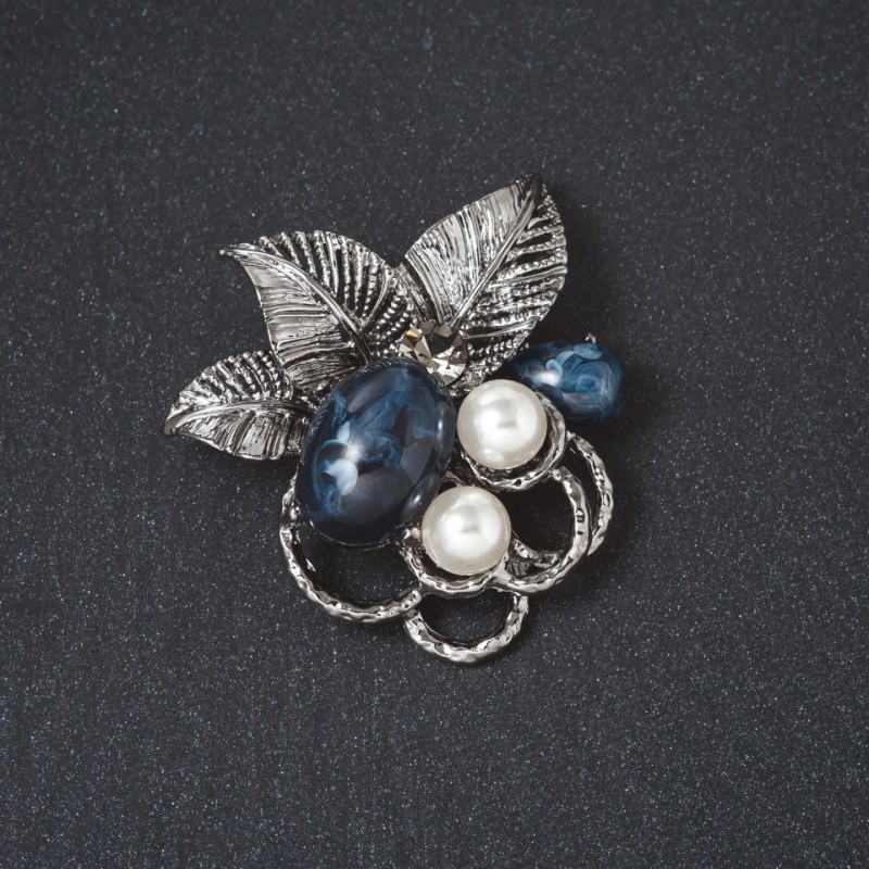 Brooch "Blueberry" metal colour "silver" 4.5 cm