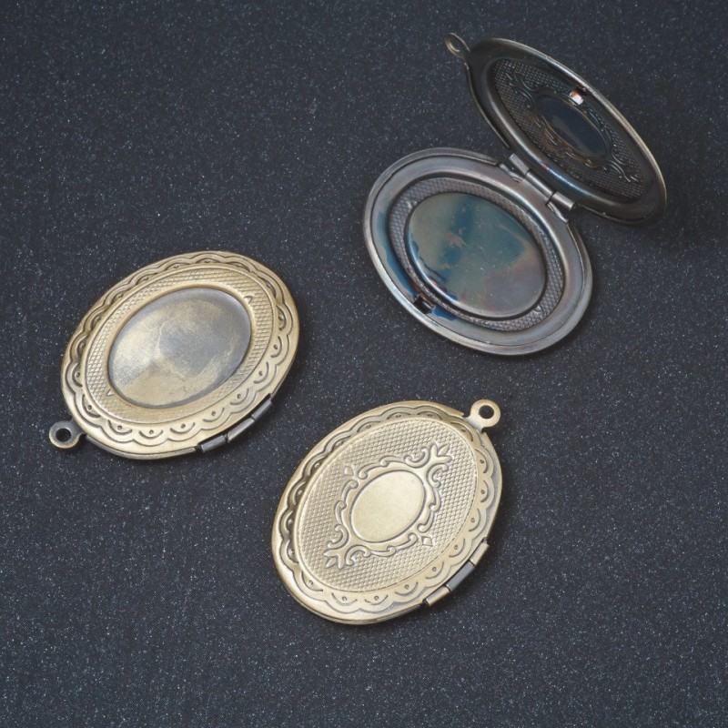 Locket Pendant Findings with Clasp, Metal Colour 'Bronze', 3 * 2.4cm