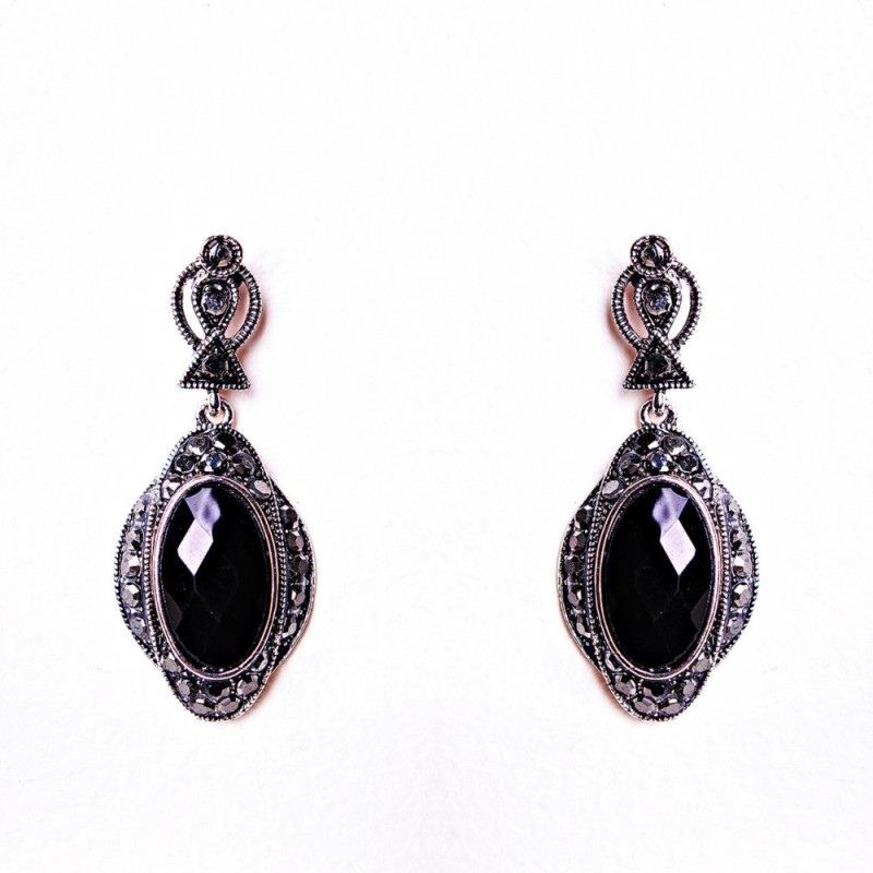 Oval Openwork Earrings with Black Crystal (40 / 20mm)