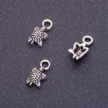 Finding – Sea Turtle Pendant, length 11x5mm d1-1.5mm, colour silver, pack 20g +/-62pcs