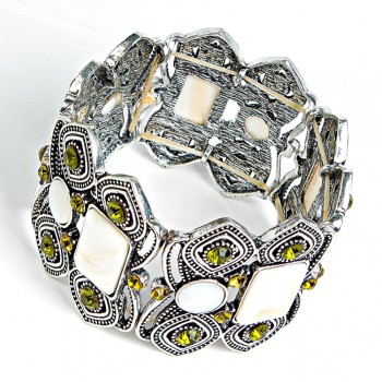 Bracelet with Mother-of-P pearl insert