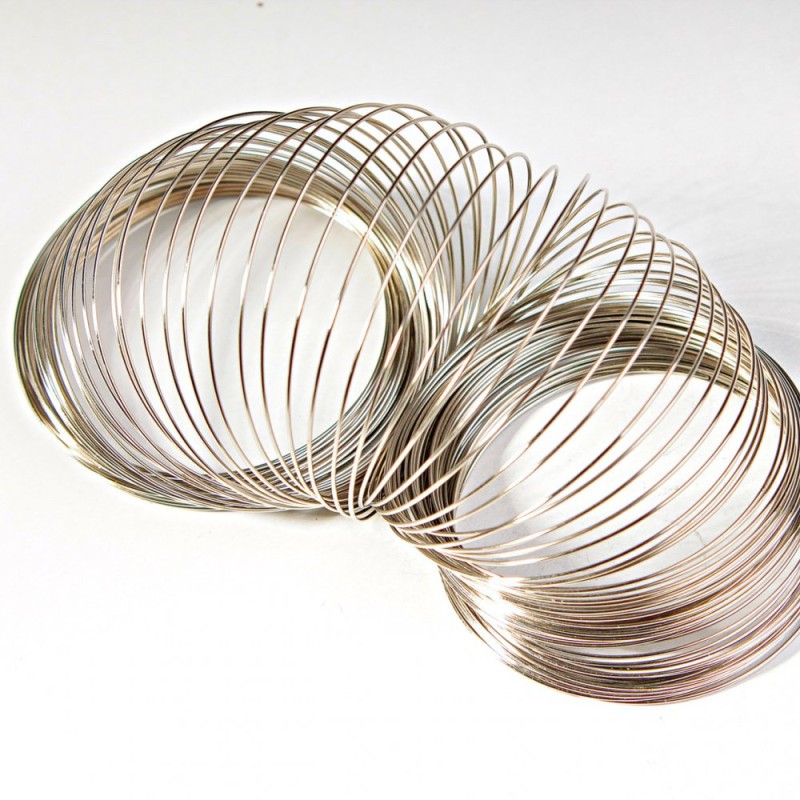 Memory wire, diameter 0.6mm, coil diameter 5.5 cm, 1 kg ±