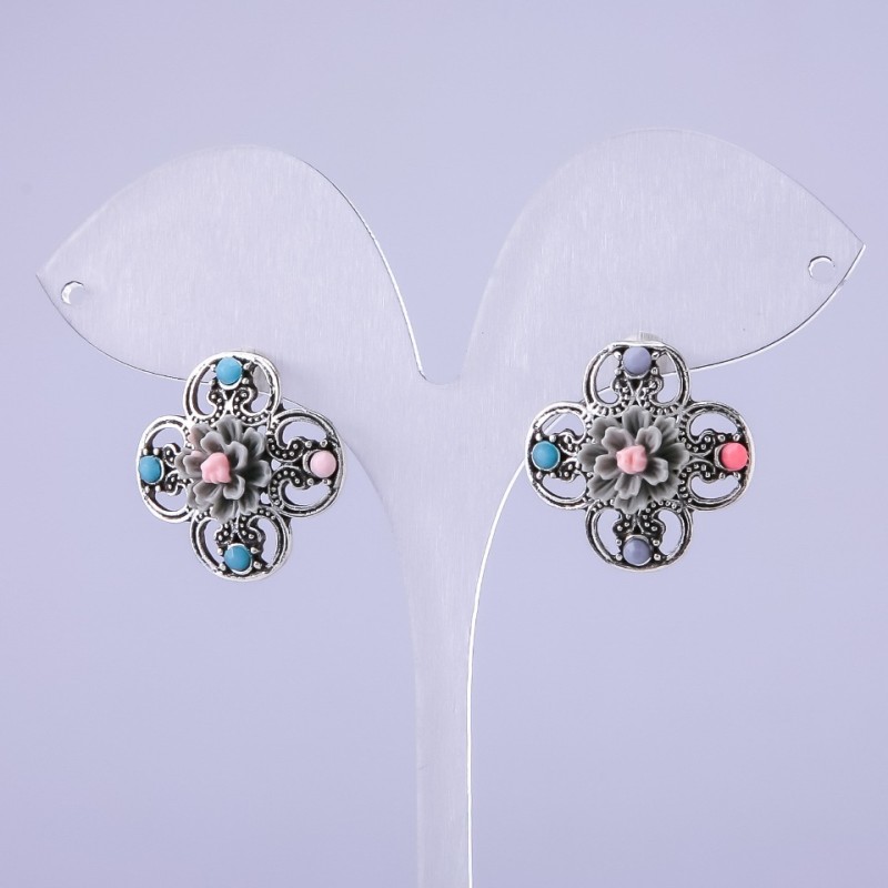 Earrings "Asters" Grey, 22mm Diameter