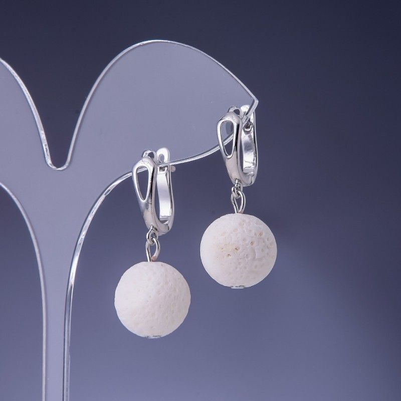 White Sponge Coral Earrings Elegant, Diameter 14mm