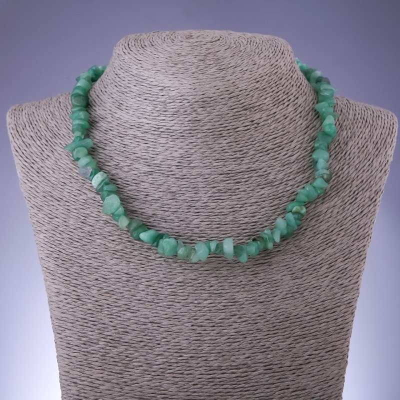 Necklace of natural nephrite chip, 8mm diameter, 45cm length