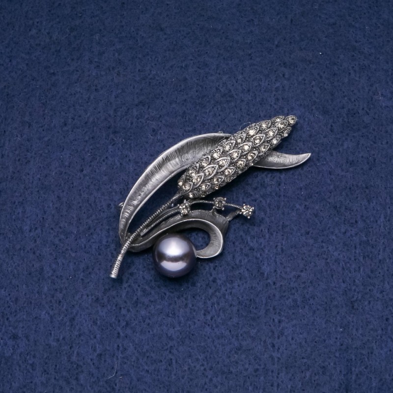 Sale! Brooch pendant Spike with black Pearls 'Majorca' 68x30mm