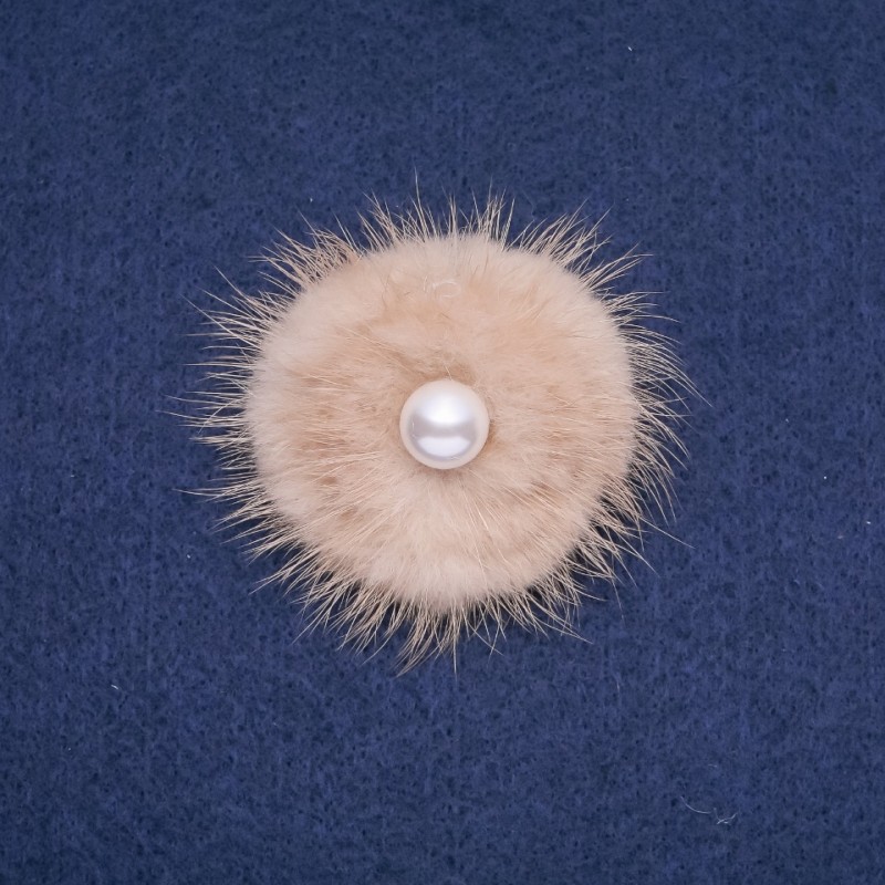 Brooch with mink fur beige with bead