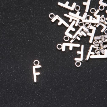 Pendant Finding Letter "F" 17x7mm packaging 20g (+- 30 pcs)