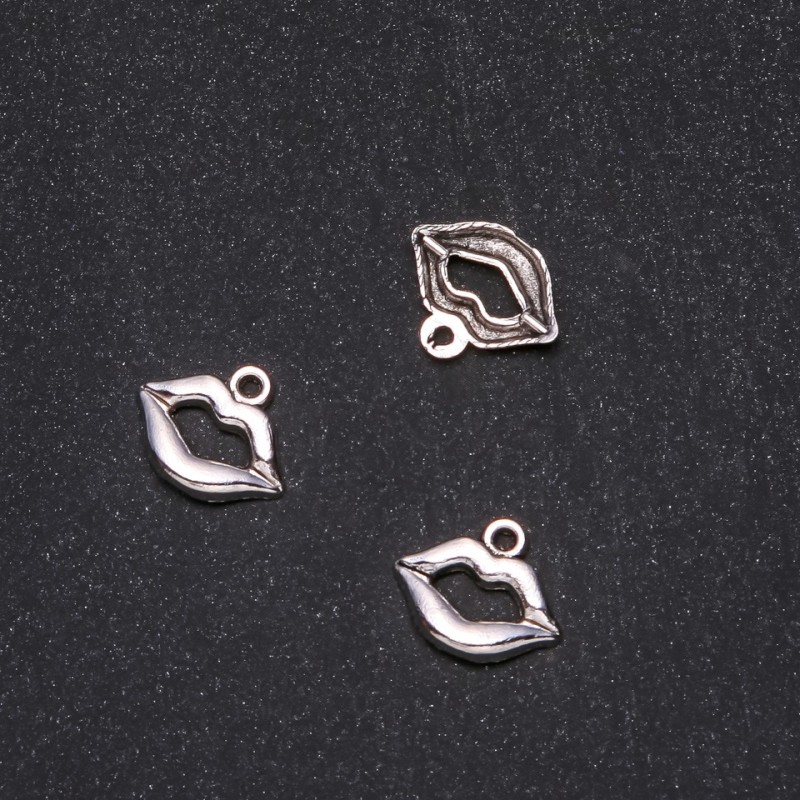 Pendant finding 'Lips' 17×14 mm packaged 20 g +/- 27 pcs