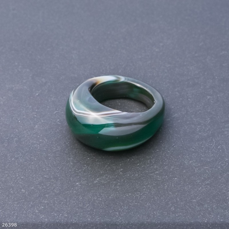 Ring with Green Agate Natural Stone, height 6.5–15mm, width 4–8mm, diameter 19mm
