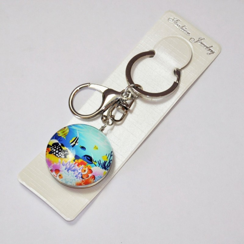 Keyring, diameter 3.5 cm, length 9 cm