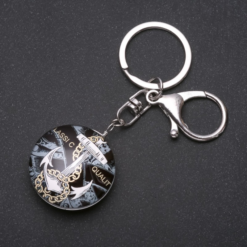 Keyring, diameter 3.5 cm, length 9 cm
