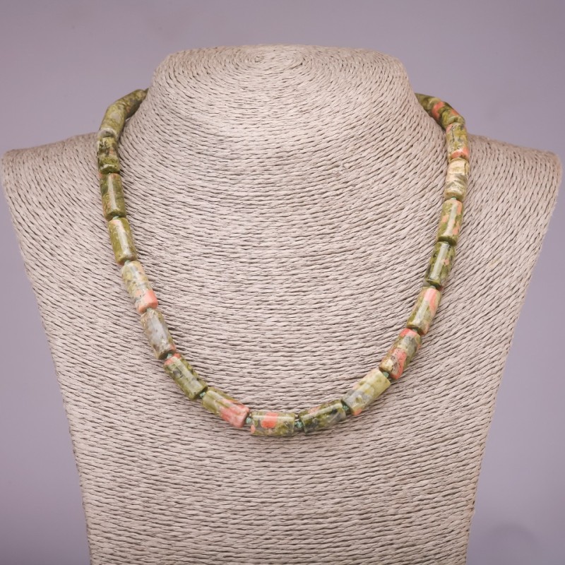 Necklace of Natural Stone heliotrope unakit cylinder, 8x17mm diameter, length 45cm