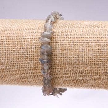 Bracelet of natural labradorite chip, diameter 8mm, length 18cm on elastic