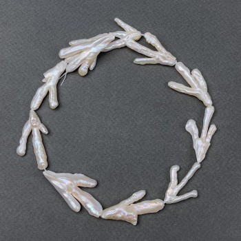 Baroque natural baroque pearls on a thread with petrol-like glow, warm hue, diameter 21x38mm, length 38 cm (+ -)