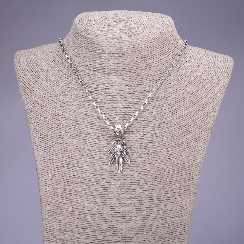 Skull Pendant 20x44mm on chain, length 55cm