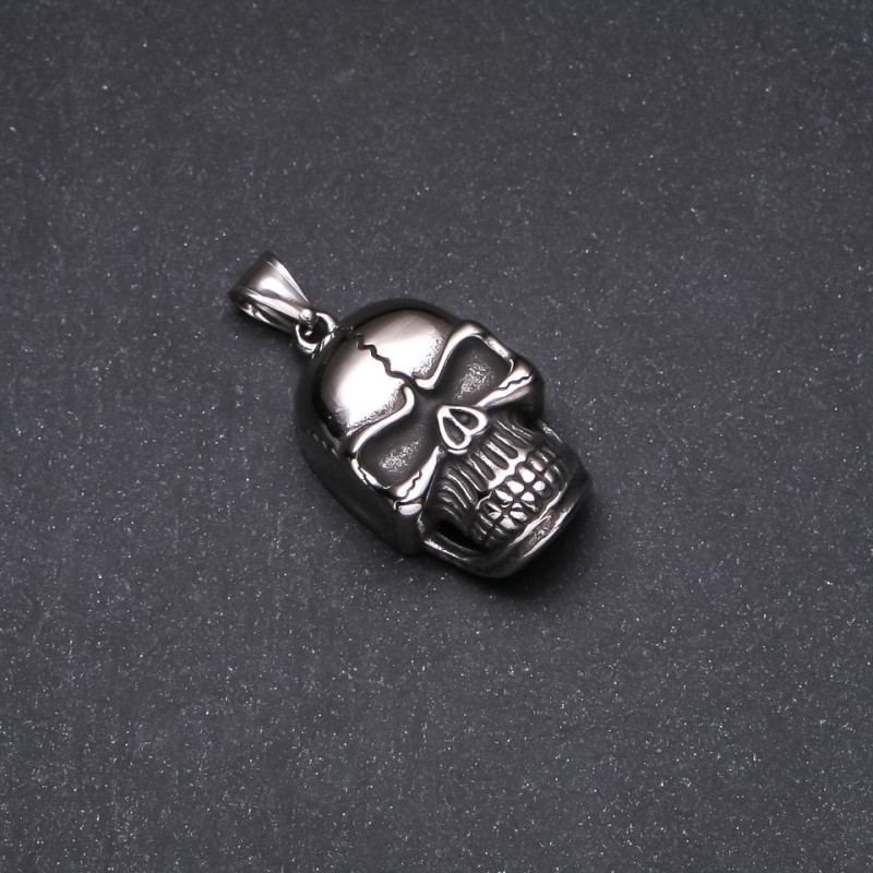 Skull Pendant 22x45mm