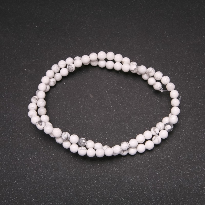 Kaholong Beads on Fishing Line, Smooth Round, Diameter 5 (+/-) mm, Length 38cm