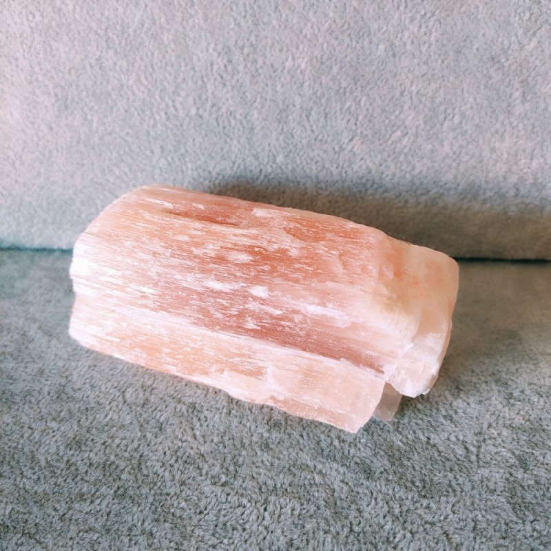 Selenite Mineral, Unprocessed (Price per 100g), Weight from 350g