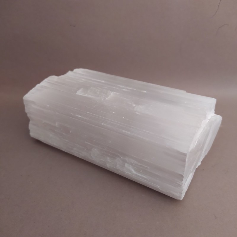 Selenite Mineral, Raw (price per 100g), weight from 600g