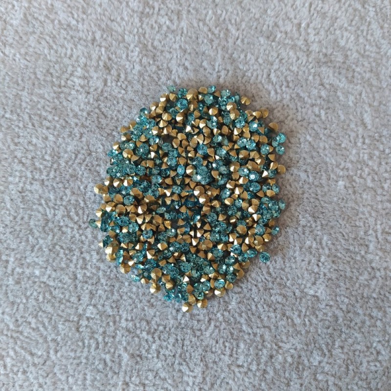 Rhinestones, sky blue colour, diameter 2.5 (+/-) mm, pack / 4g (+/-)