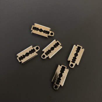 Blade Pendant Finding 15x7mm +/- 25pcs