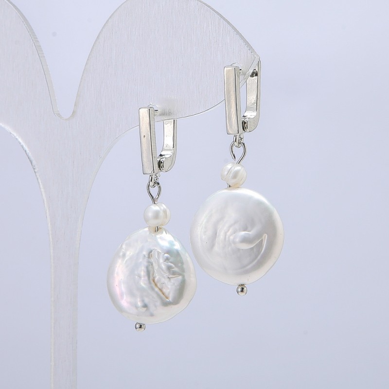 Earrings made of natural baroque pearls, diameter 4, 5 and 17mm, length 38cm +- with petrol sheen