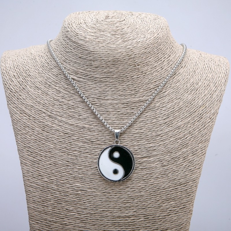 Pendant "Yin Yang" 43x30mm on chain, length 70cm +/- silver-tone metal