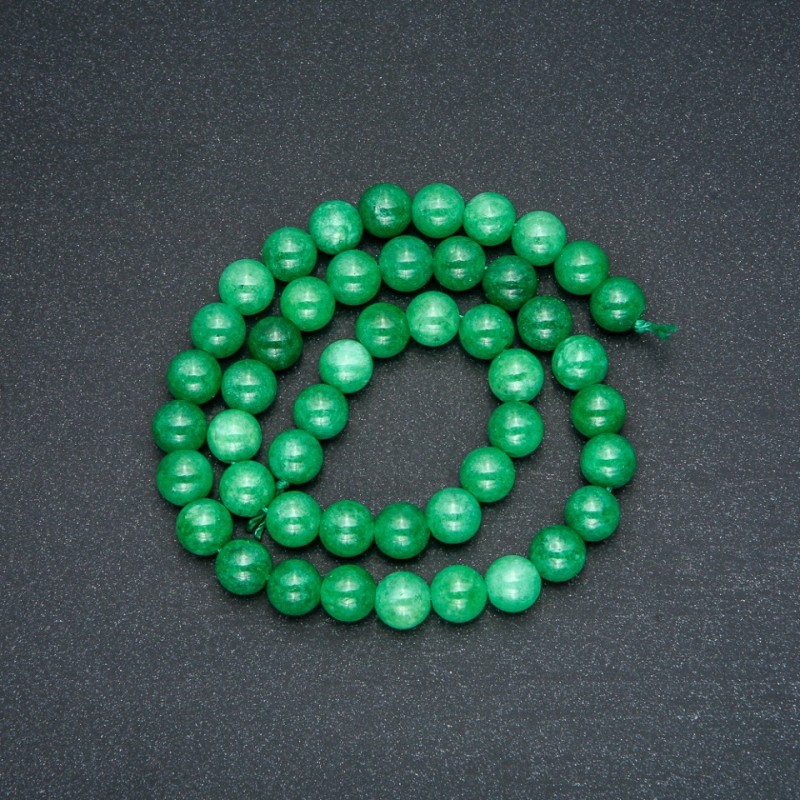 Chrysoprase Beads on Thread (glossy round) 8mm diameter, 38cm length +