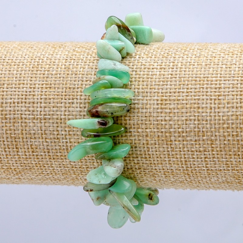Natural Stone Bracelet on Elastic Chrysoprase Chip "Needle", diameter 15x5mm+