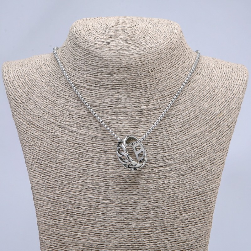 Pendant "Ring" 26x10mm on chain, length 70cm +/- silver-tone metal