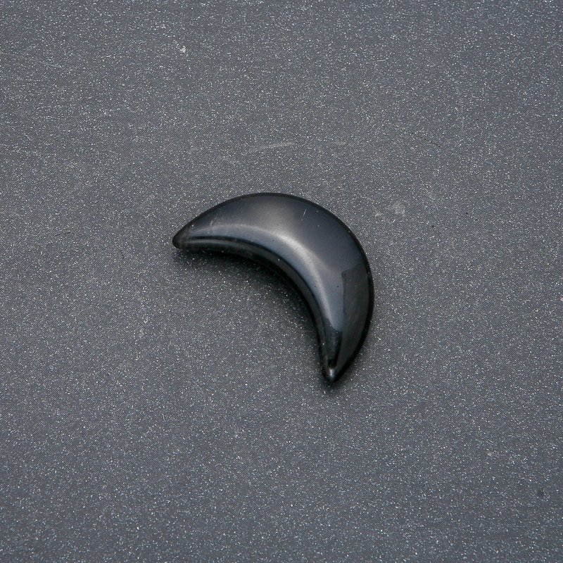 Black Agate Stone Crescent 12x30x8mm (+-) No Hole